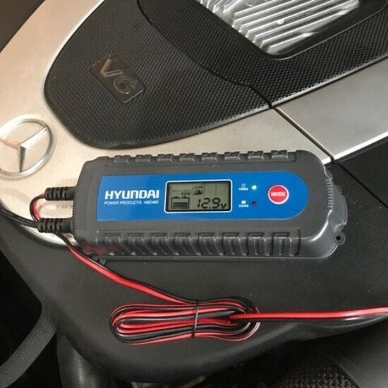 Hyundai 4 Amp Battery Maintenance & Smart Charger DC 6-12V*