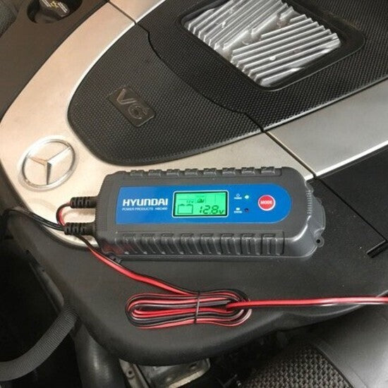 Hyundai 4 Amp Battery Maintenance & Smart Charger DC 6-12V*