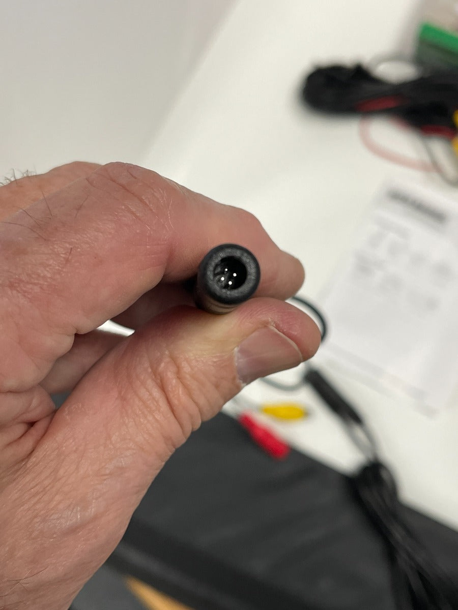 Reversing Camera with Dynamic Moving Guidelines by PARKSAFE