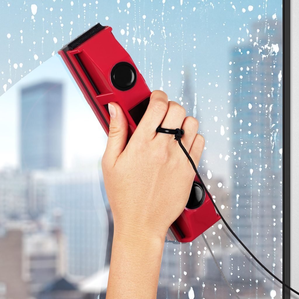 Tyroler BrightTools Glider S-1 Magnetic Window Cleaner For Single Glazed Windows Up To 8 Mm Window Thickness.