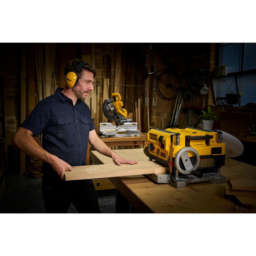 DeWalt 1800W 330mm Portable Thicknesser DW735-XE