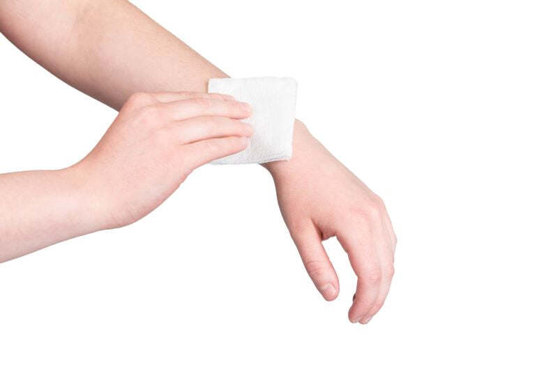 D9-BULK Gauze Swabs 7.5 x 7.5cm 5's 50pk