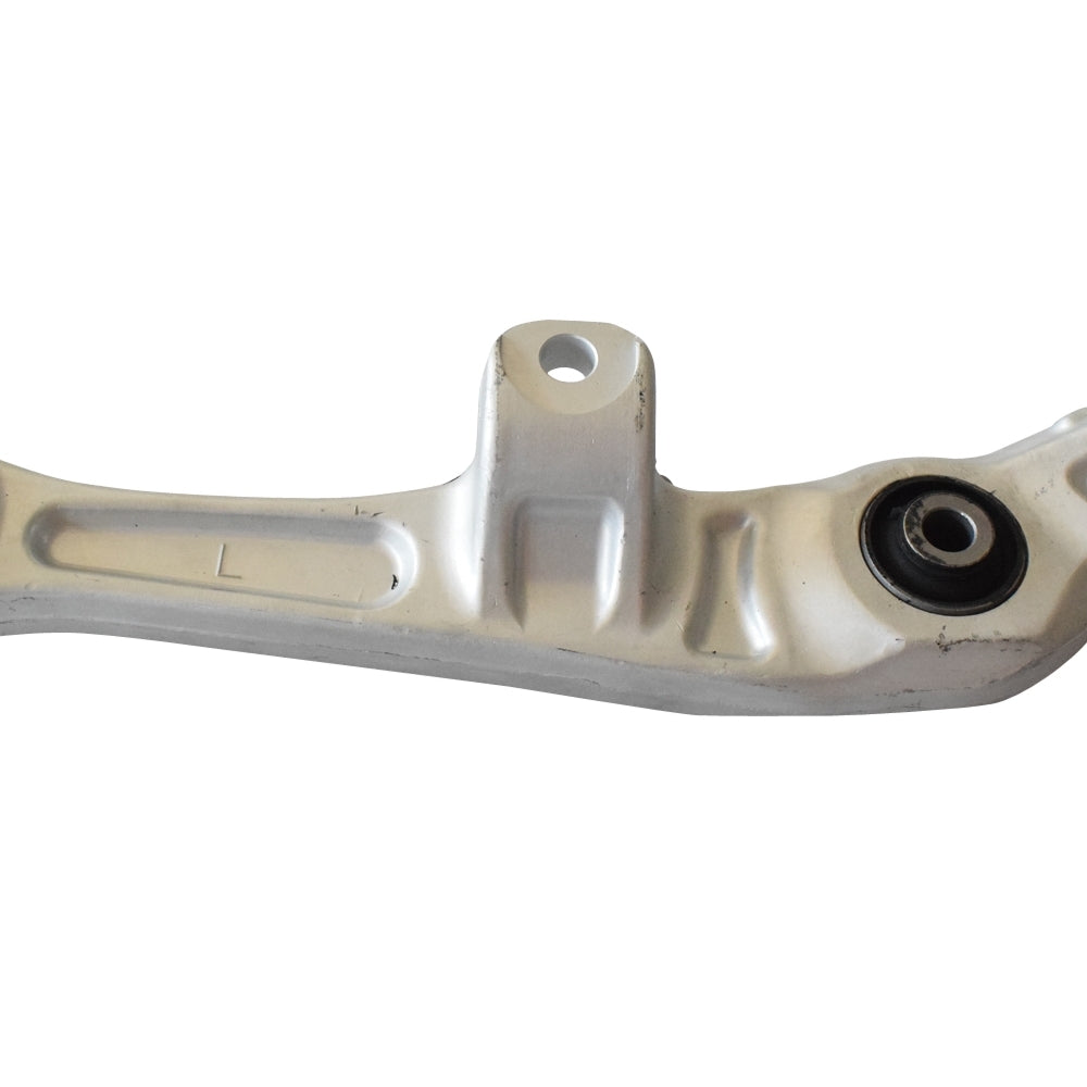 Front Lower Control Arms Left and Right Straight Suits Nissan 350Z Z33 Skyline V35 Deep BJ Hole Recess (The Nut Side)