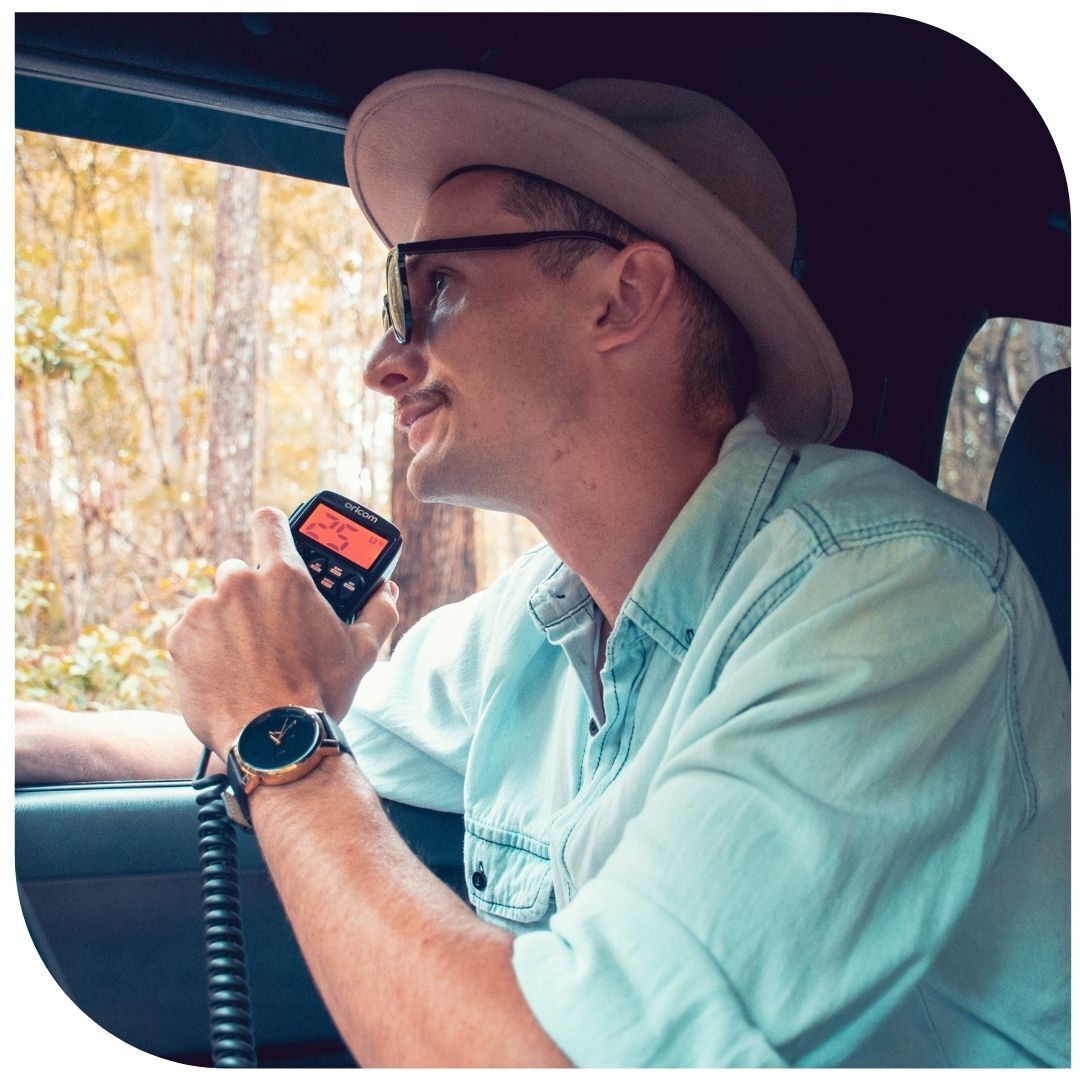 Oricom DTX4200XDV Dual Receive UHF CB Radio with Dual Voltage and IP Rating