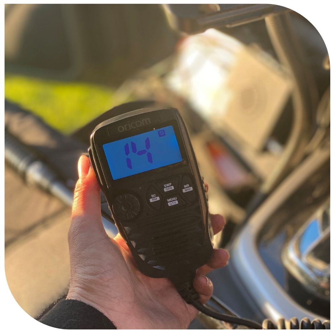 Oricom DTX4200XP IP54 DUAL RECEIVE Controller Speaker Mic UHF CB Radio