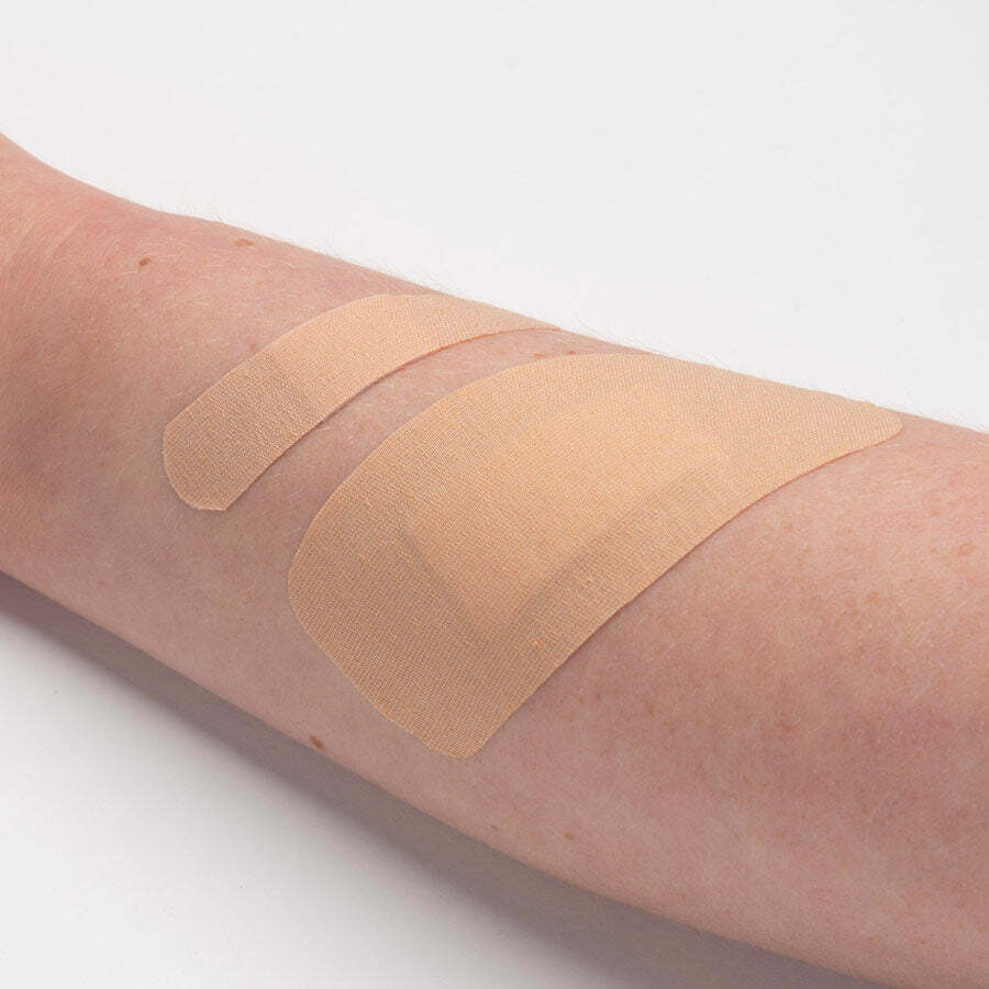 Adhesive dressings (pack of 50)