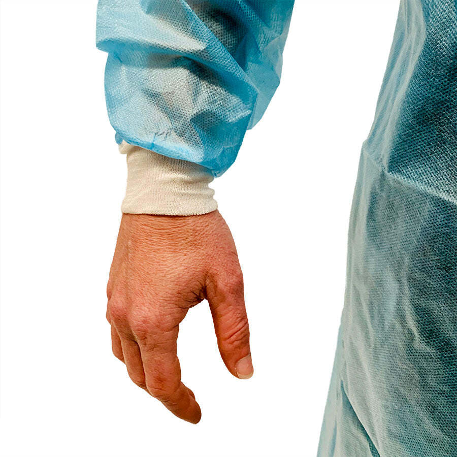 Level 2 isolation gown