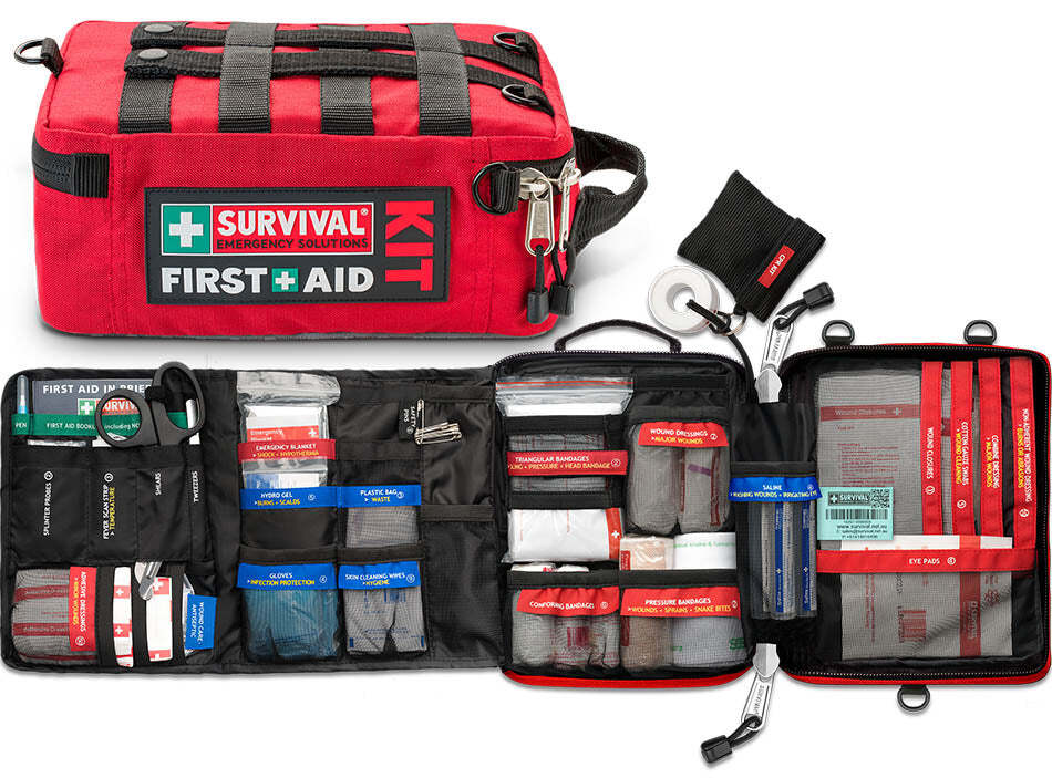 Heavy vehicle first aid bundle