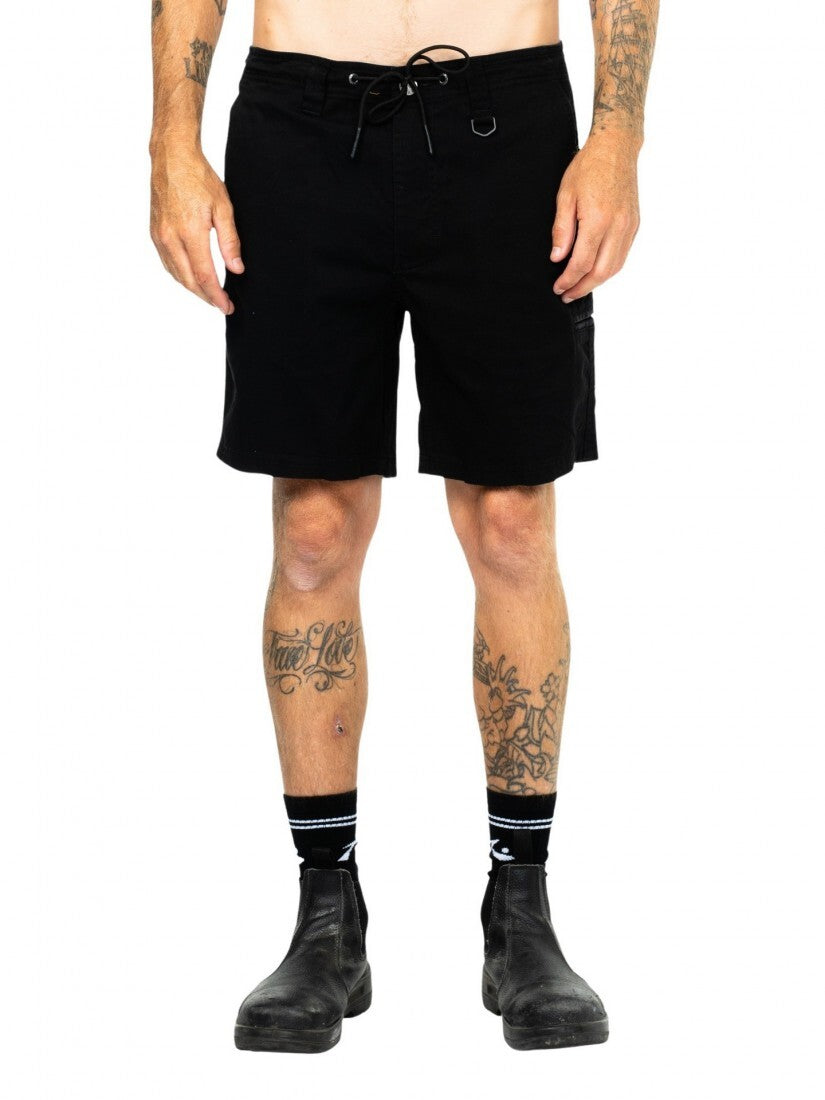 Under Taking 18 Short Colour Black