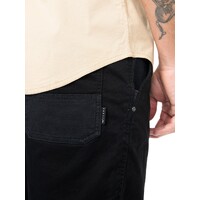 Under Taking 18 Short Colour Black