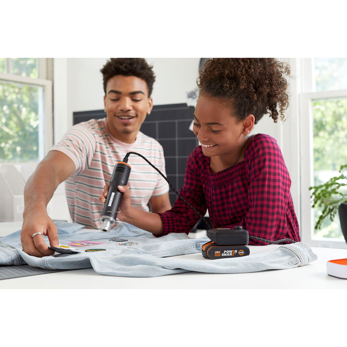 WORX 20V MakerX Mini Heat Gun (Tool Only) WA743.9